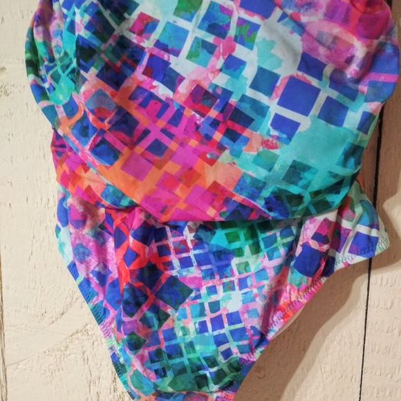 Profile Waist Slimming Bathing Suit - Picture 7 of 12